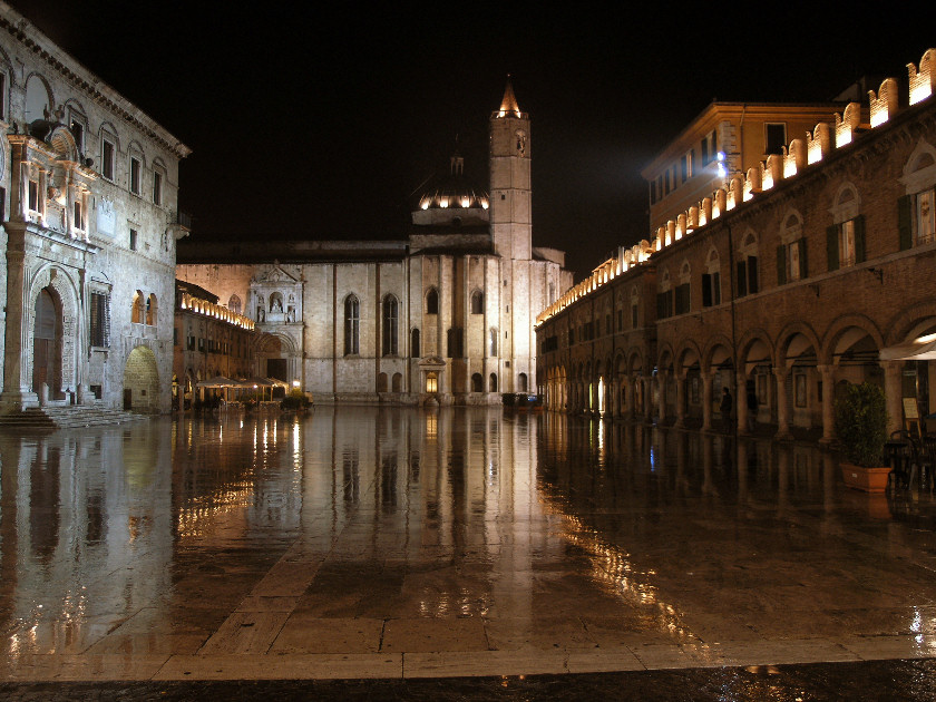 Rain on a square in Ascoli Piceno