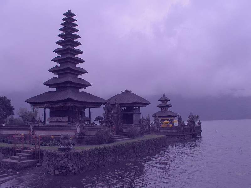 Cloudy  Kintamani Temple - Central Bali