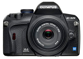 Olympus E420 with 14-42mm lens