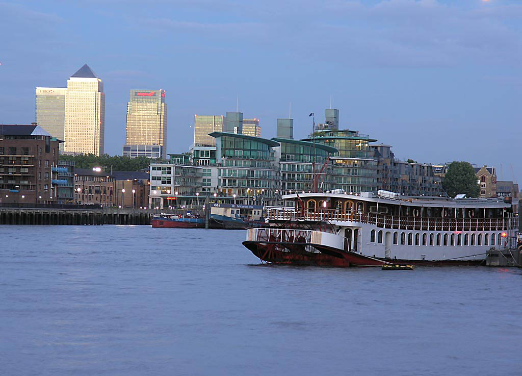 View towards Canary Wharf's Towers (W. London)