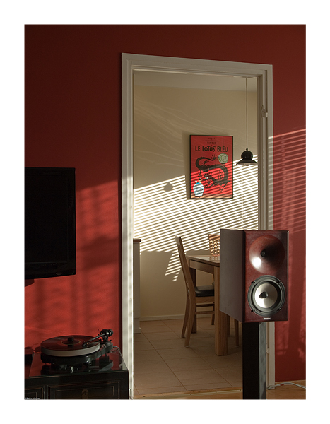 Interiors - HiFi & Red